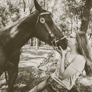 Meet your Posher, Marissa